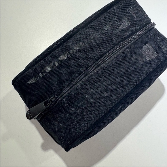 Dior beauty  Black Mesh Pouch - Picture 9 of 10